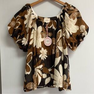 NWT UMGEE TOP - LARGE